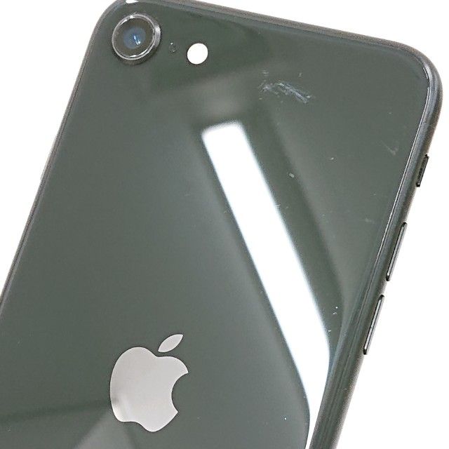 iPhoneSE ��2���� 64GB au �֥�å� c18875