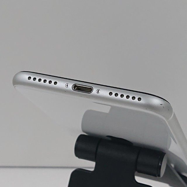 iPhoneSE ��2���� 64GB au �ۥ磻�� c19188