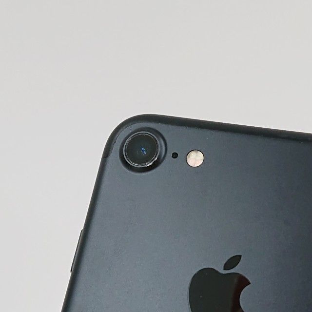 iPhone7 32GB au �֥�å� c16724