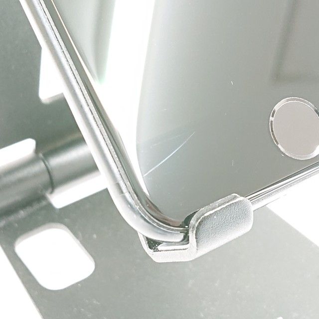 iPhoneSE ��2���� 64GB au �֥�å� c18890