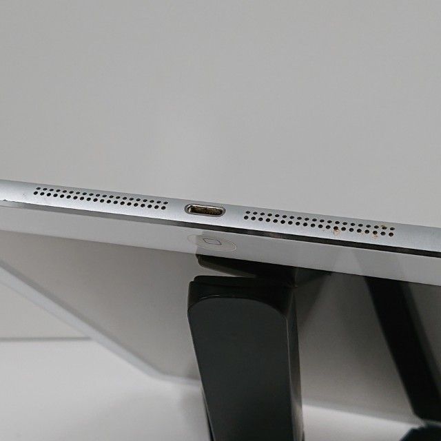 iPad Air Wi-Fi+Cellular 32GB SIM�ե꡼ ����С� c18602