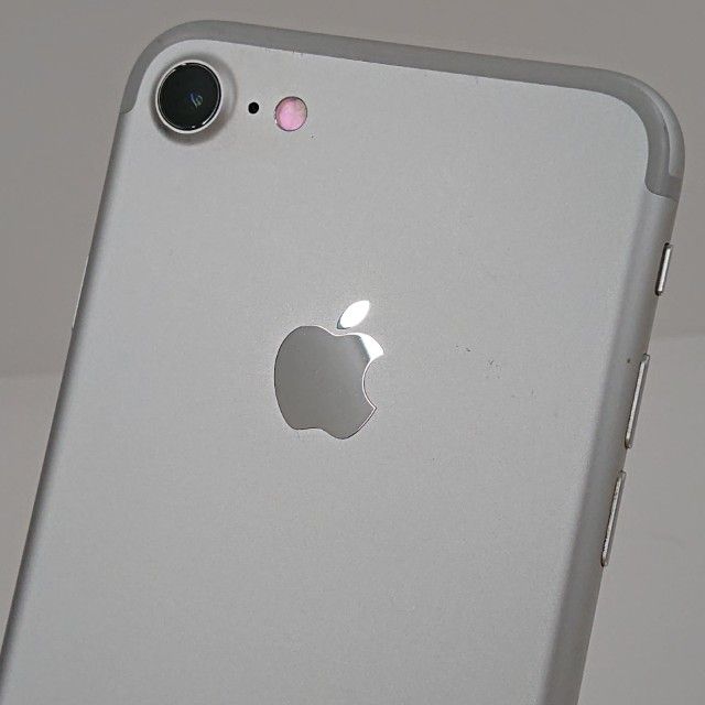 �ڥ�����ʡ�iPhone7 32GB �ɥ��� ����С� c20189