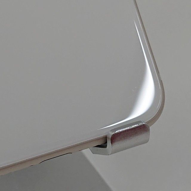 iPhoneSE ��3����  64GB �ɥ��� �������饤�� c16087