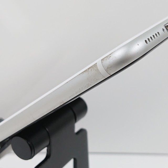 iPhoneSE ��2���� 64GB �ɥ��� �ۥ磻�� c16497