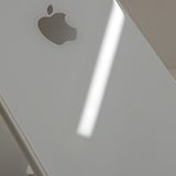 iPhoneSE ��2���� 64GB �ɥ��� �ۥ磻�� c22956