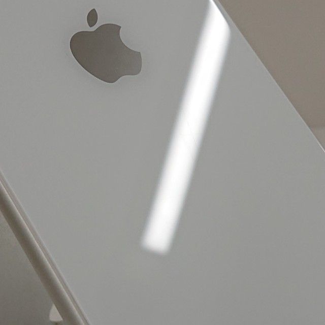iPhoneSE ��2���� 64GB �ɥ��� �ۥ磻�� c22956