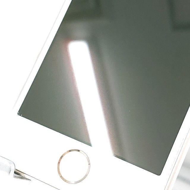 iPhoneSE 64GB �ɥ��� ������� c20376