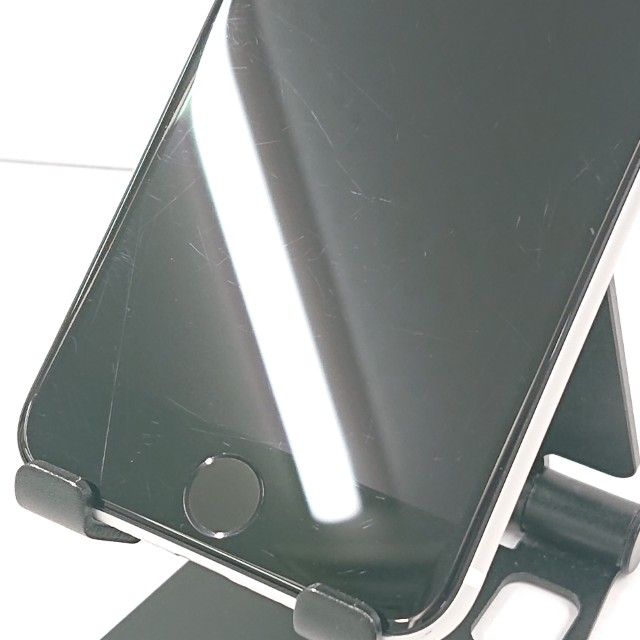 iPhoneSE ��2���� 64GB au �ۥ磻�� c19188