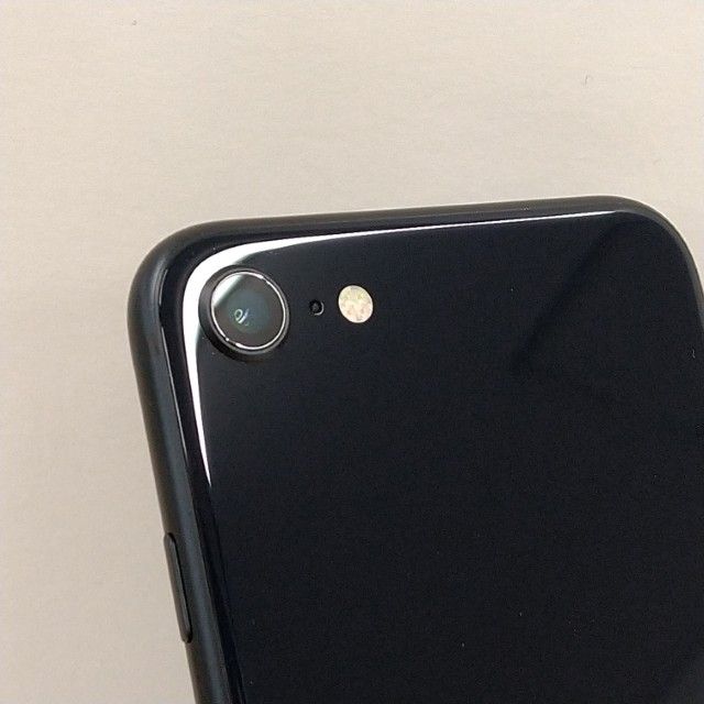 iPhoneSE ��3���� 64GB au �ߥåɥʥ��� c22919