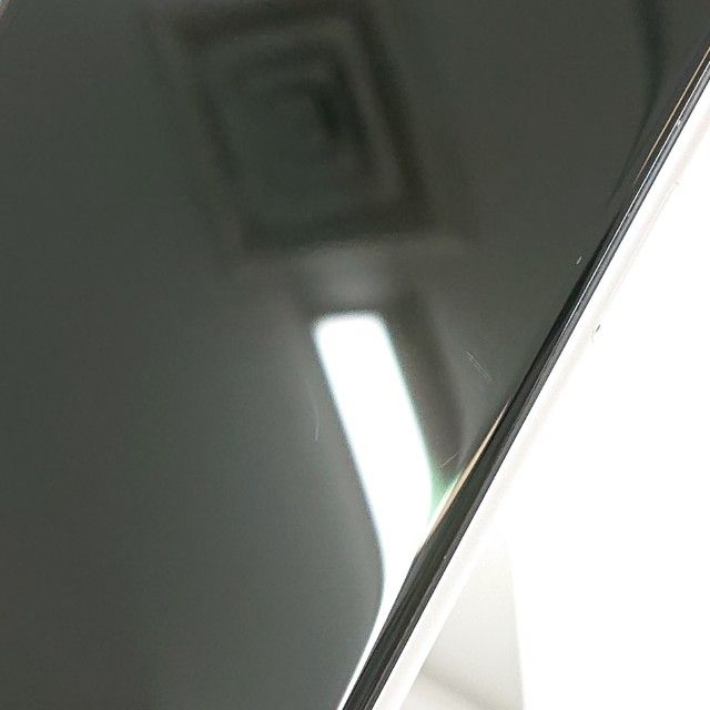 iPhoneSE ��2���� 64GB �ɥ��� �ۥ磻�� c18682