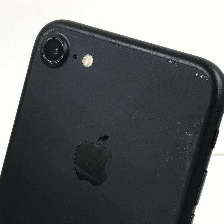 ムスビー｜SIMロック解除済み iPhone7 32GB au ブラック n04814 