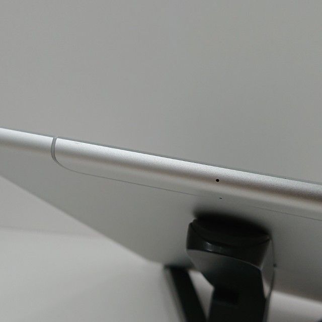 iPad Air 3 Wi-Fi+Cellular 64GB SIM�ե꡼ ����С� c19681