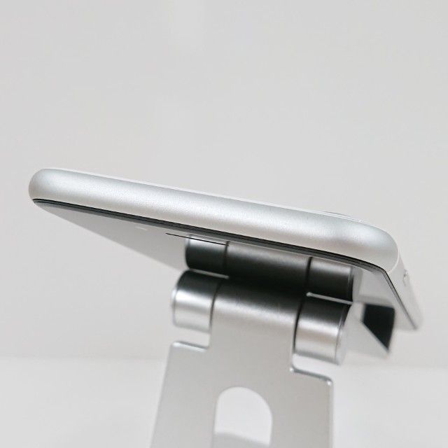 iPhoneSE ��2���� 64GB �ɥ��� �ۥ磻�� c18439