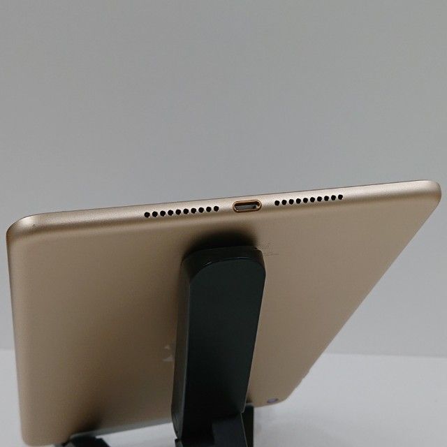 �ڥǥⵡ��iPadmini��4����Wi-Fi+Cellular16GB au c17361