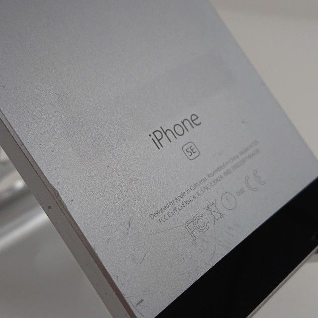 iPhoneSE 16GB SIM�ե꡼ ���ڡ������쥤 c21171