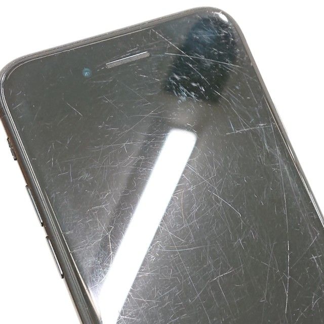 iPhoneSE ��2���� 64GB au �֥�å� c18900