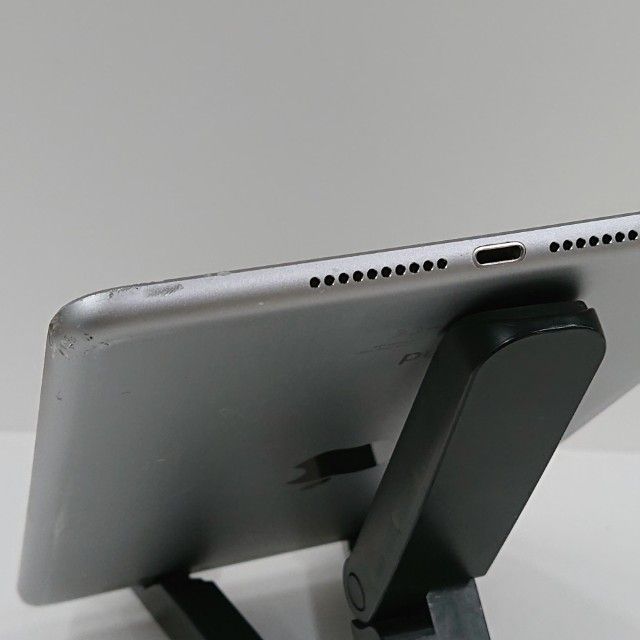 iPad mini ��4���� Wi-Fi+Cellular 64GB au  c17358