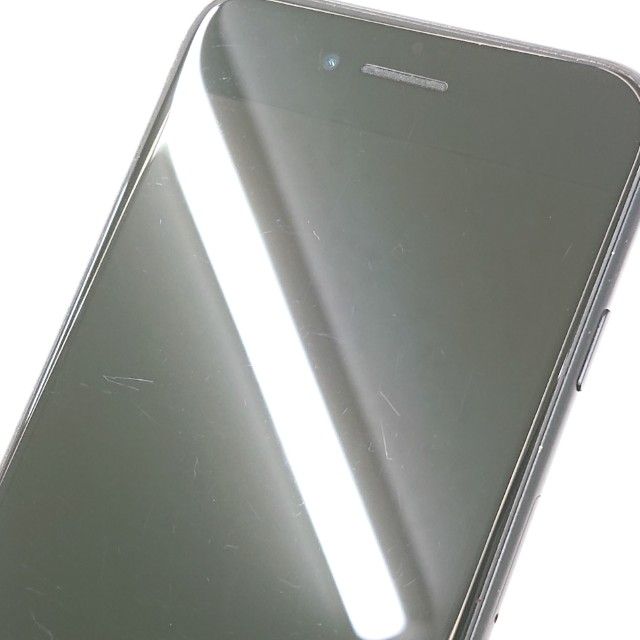 iPhoneSE ��2���� 64GB au �֥�å� c20063