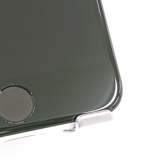 iPhoneSE ��2���� 64GB �ɥ��� �ۥ磻�� c18688