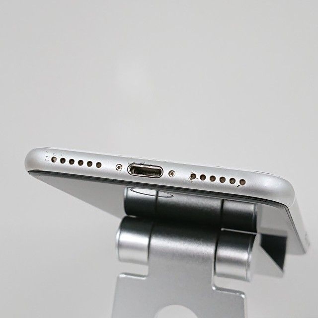 iPhoneSE ��2���� 64GB au �ۥ磻�� c16593