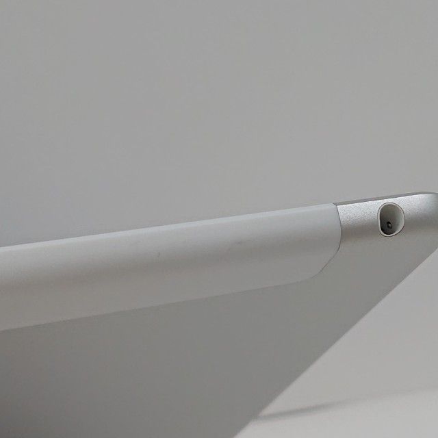 iPad Air 2 Wi-Fi + Cellular 16GB �ɥ��� ����С�   c19435