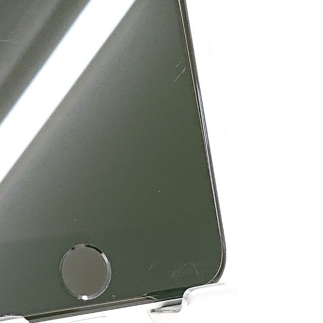 iPhoneSE ��2���� 64GB au �ۥ磻�� c22826