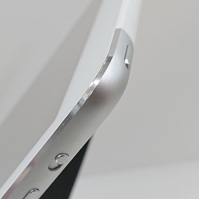 iPad Air Wi-Fi + Cellular 16GB au ����С� c21754