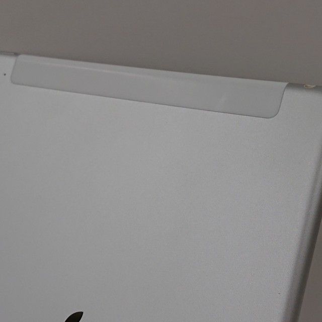 iPad Air 2 Wi-Fi + Cellular 32GB SoftBank  c19432