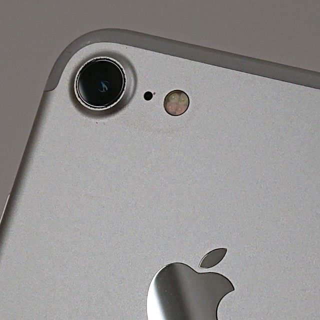 iPhone7 32GB �ɥ��� ����С� c17775