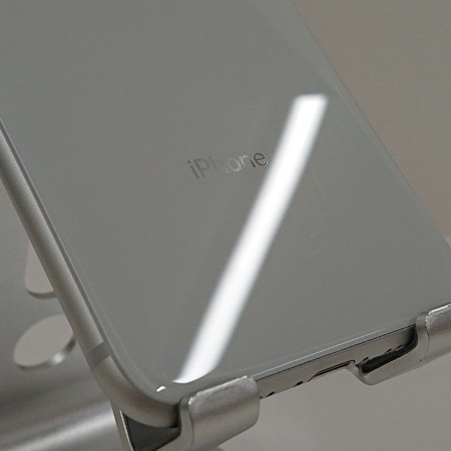 iPhone8 64GB �ɥ��� ����С� c23190