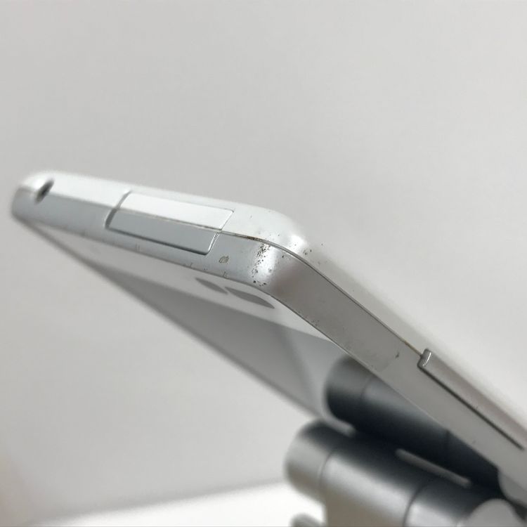 Qua phone QX KYV42 �ۥ磻�� au SIM���å�����Ѥ� n05346