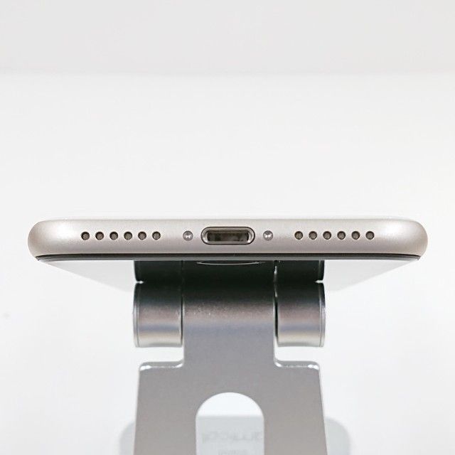 iPhoneSE ��3���� 64GB SIM�ե꡼ �������饤�� c19239
