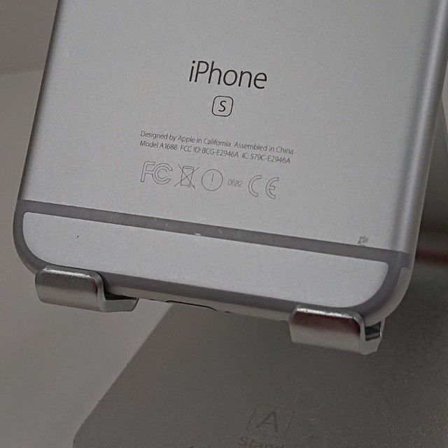 iPhone6s 16GB au С c15569