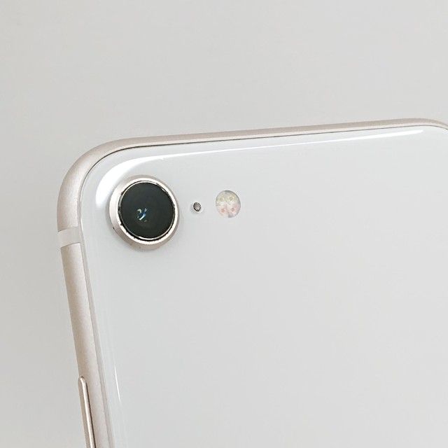 iPhoneSE ��3���� 64GB �ɥ��� �������饤�� c23255