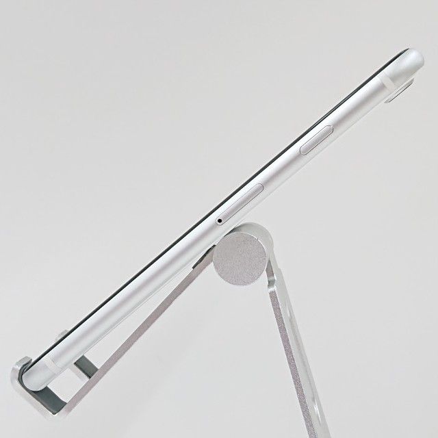 iPhoneSE ��2���� 64GB au �ۥ磻�� c16287