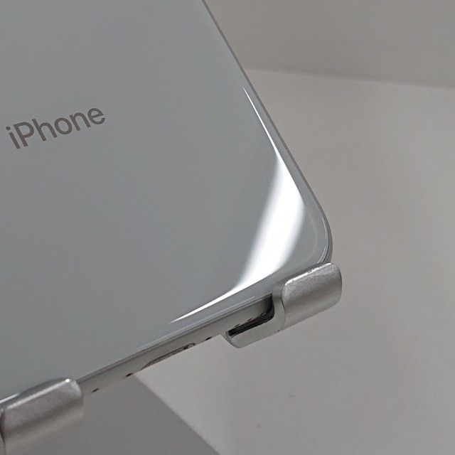iPhone8 64GB �ɥ��� ����С� c23201