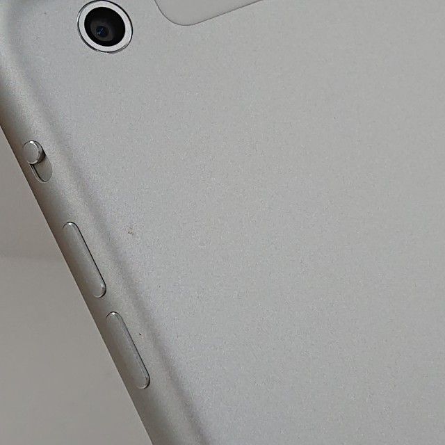 iPad Air Wi-Fi+Cellular 16GB SIM�ե꡼ ����С� c18597