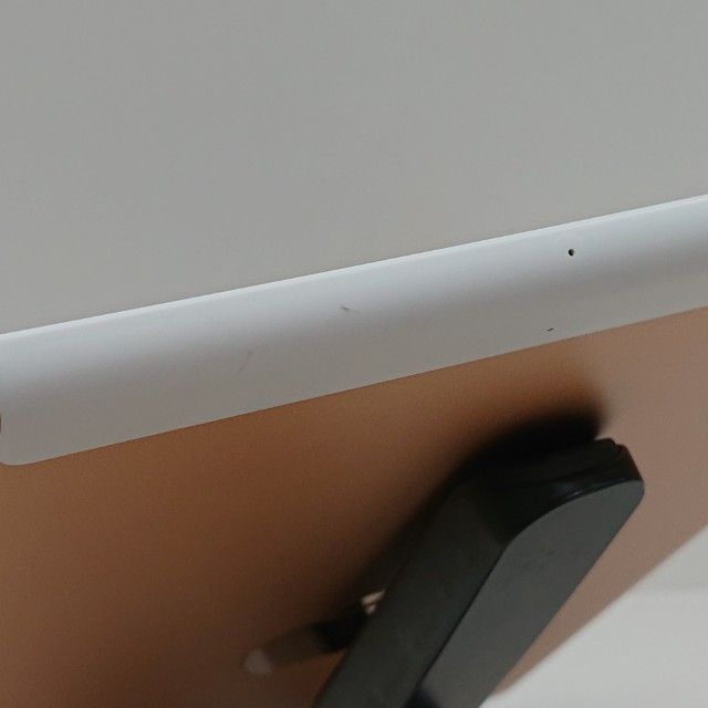 iPad 8 Wi-FiCellular 128GB au  c15296