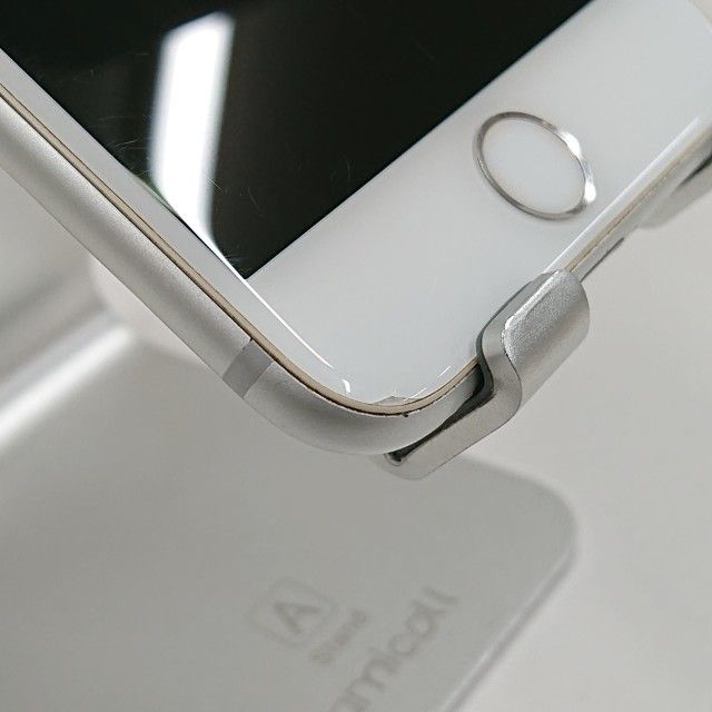iPhone8 64GB �ɥ��� ����С� c23200