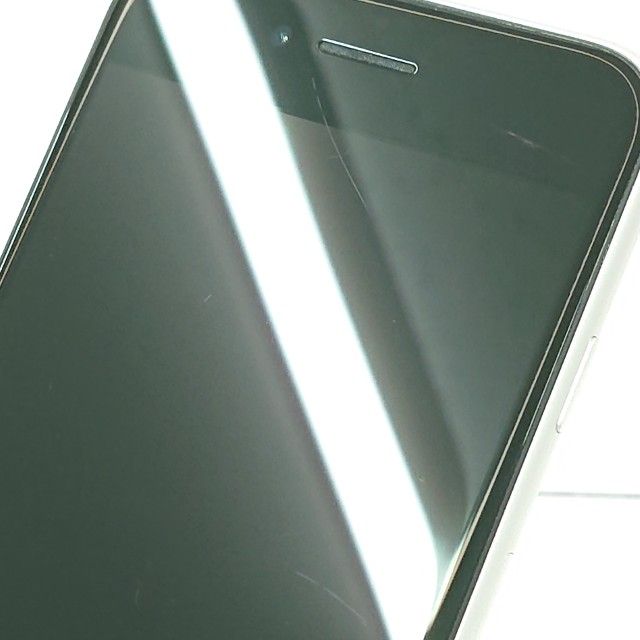 iPhoneSE ��2���� 64GB au �ۥ磻�� c19179