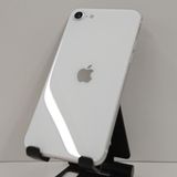 iPhoneSE ��2���� 64GB au �ۥ磻�� c16572