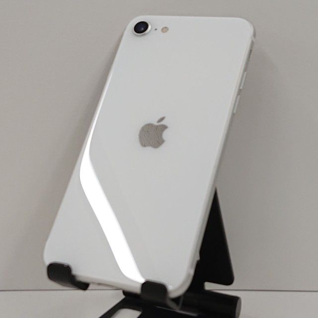 iPhoneSE ��2���� 64GB au �ۥ磻�� c16572