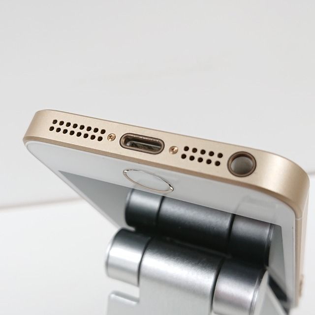 ムスビー｜iPhoneSE 16GB au ゴールド c01501【iPhone SE au