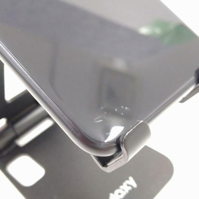 iPhoneSE ��2���� 64GB �ɥ��� �֥�å� c21877
