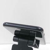 iPhoneSE ��2���� 64GB au �֥�å� c16580