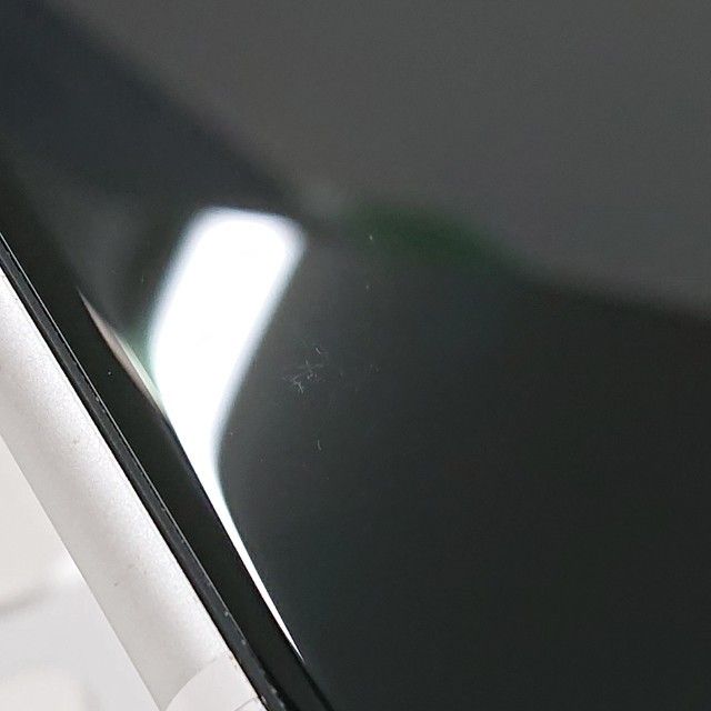 iPhoneSE ��2���� 64GB au �ۥ磻�� c19164