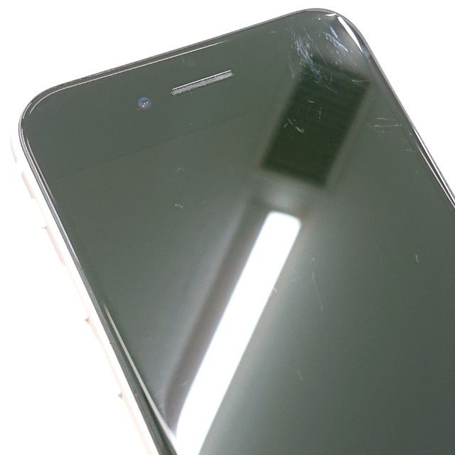iPhoneSE ��3���� 64GB au �������饤�� c22898