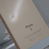 iPhoneSE 64GB SoftBank ������� c15641