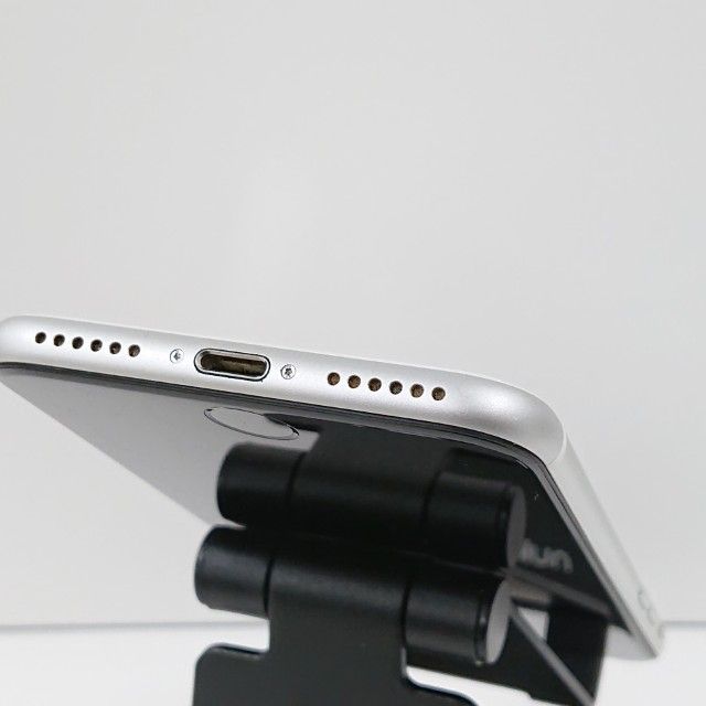 iPhoneSE ��2���� 64GB �ɥ��� �ۥ磻�� c16490