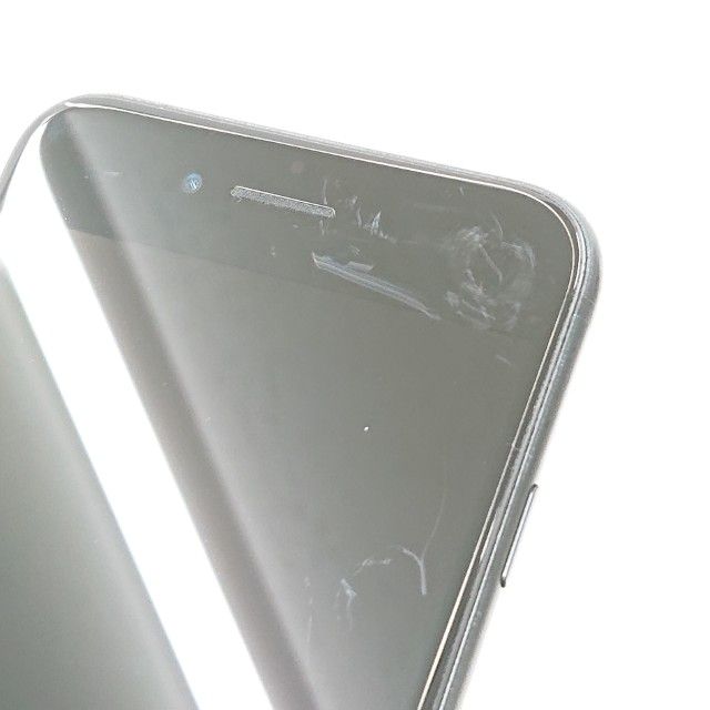 iPhoneSE ��2���� 64GB au �֥�å� c18897